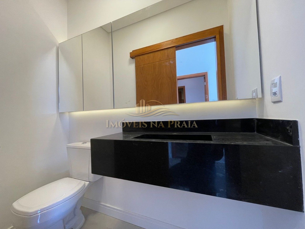 Foto 22 — Casa em Condomínio 4 Dormitório(s) Bairro Riviera