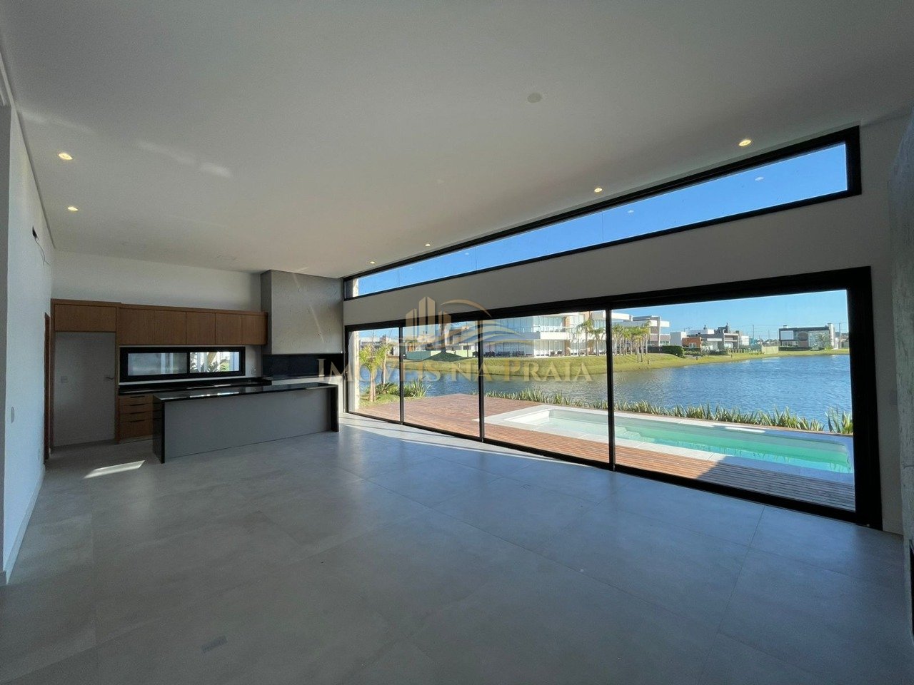 Foto 8 — Casa em Condomínio 4 Dormitório(s) Bairro Riviera