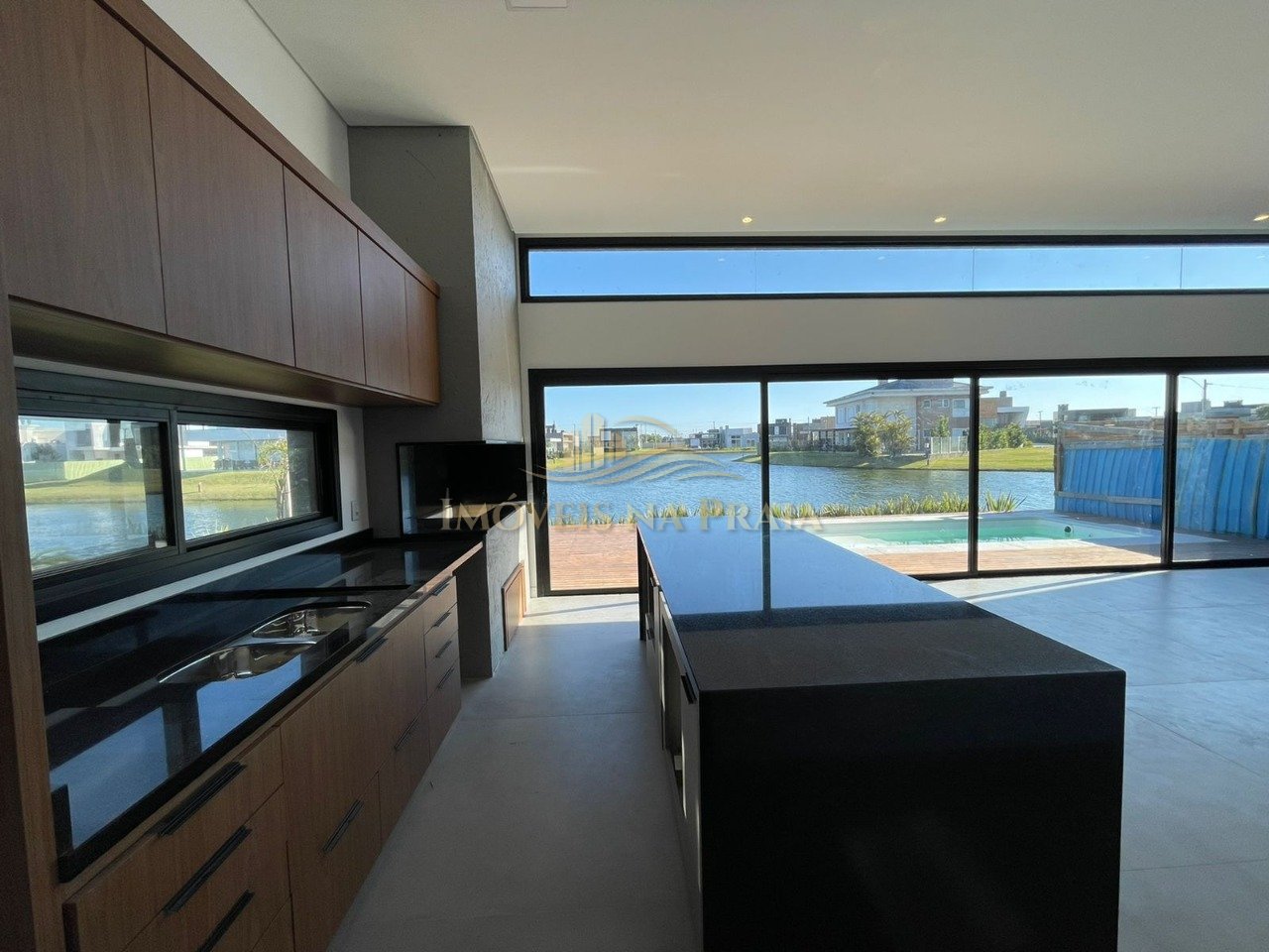 Foto 10 — Casa em Condomínio 4 Dormitório(s) Bairro Riviera