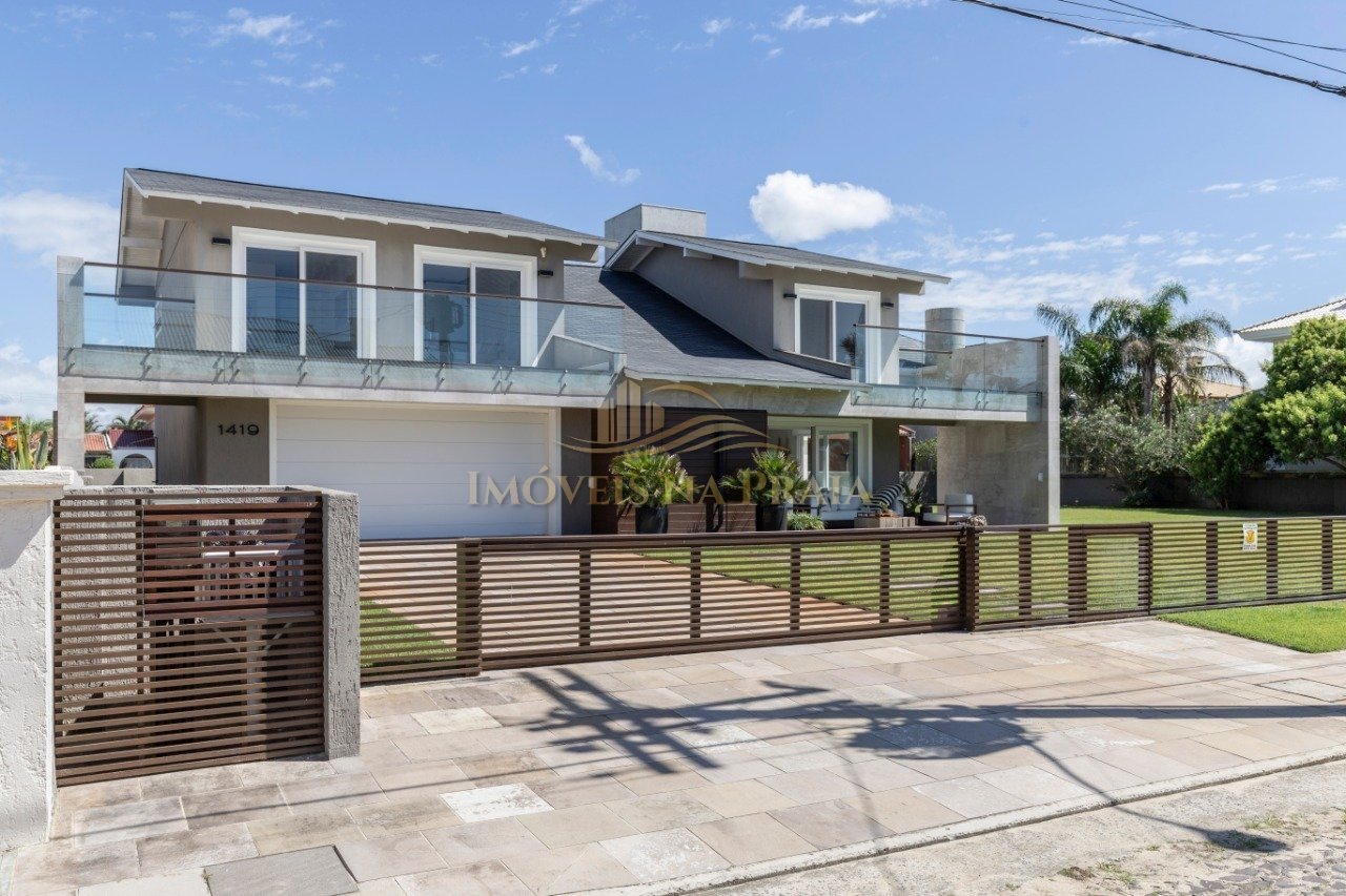 Foto 2 — Casa 4 Dormitório(s) Bairro Atlântida