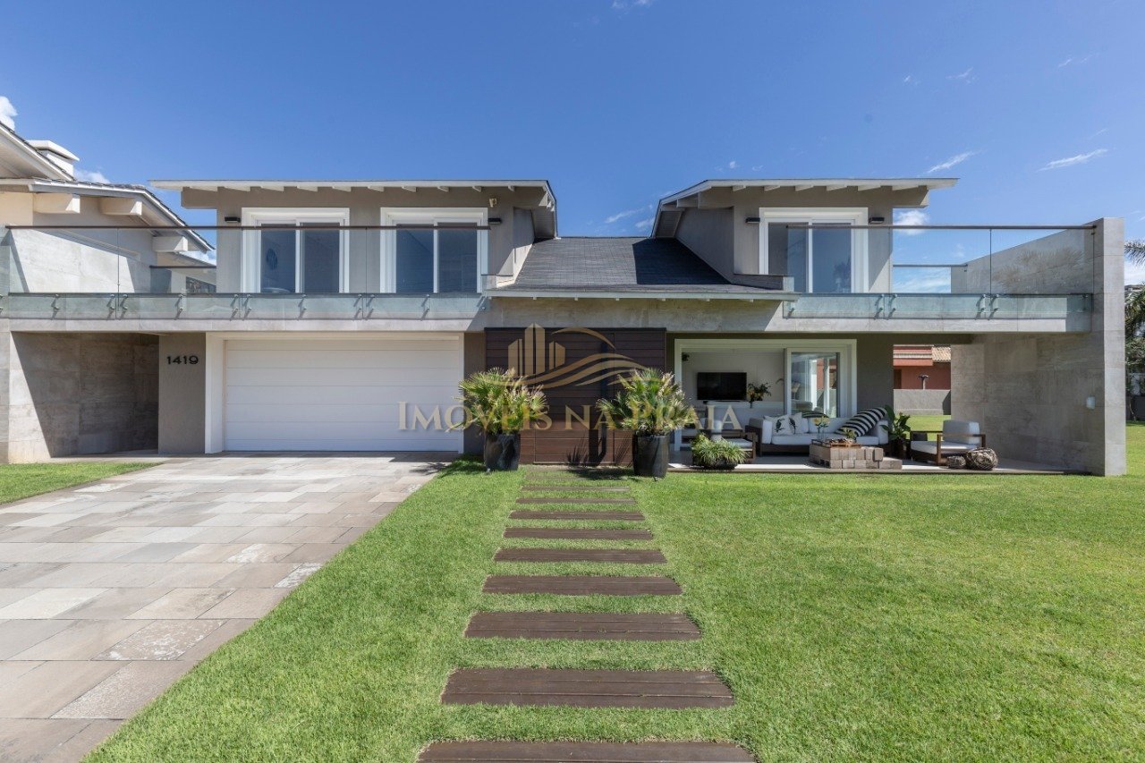 Casa 4 Dormitório(s) Bairro Atlântida