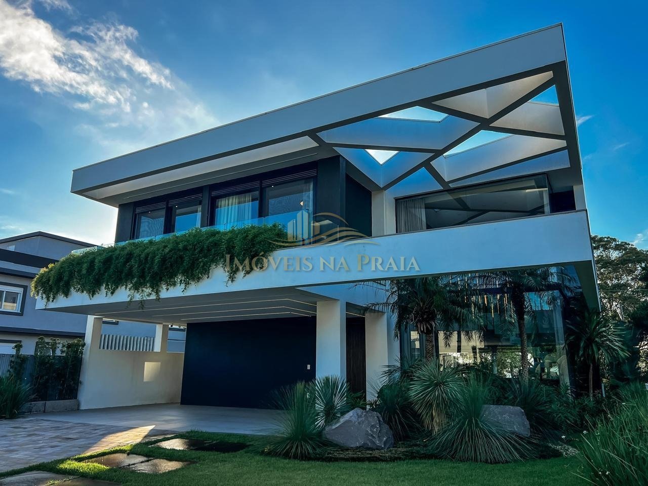 Foto 2 — Casa em Condomínio no Velas da Marina.