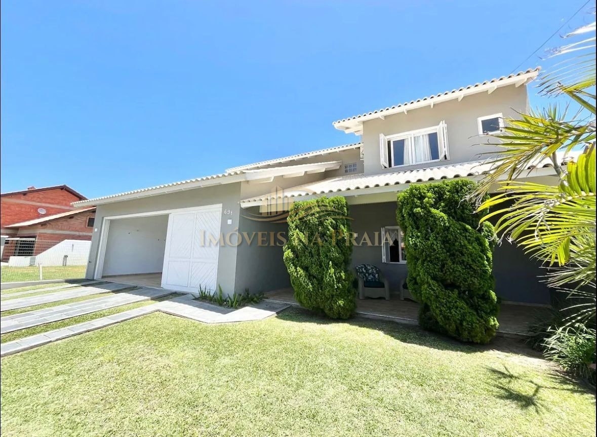Casa 5 dormitórios no bairro Remanso