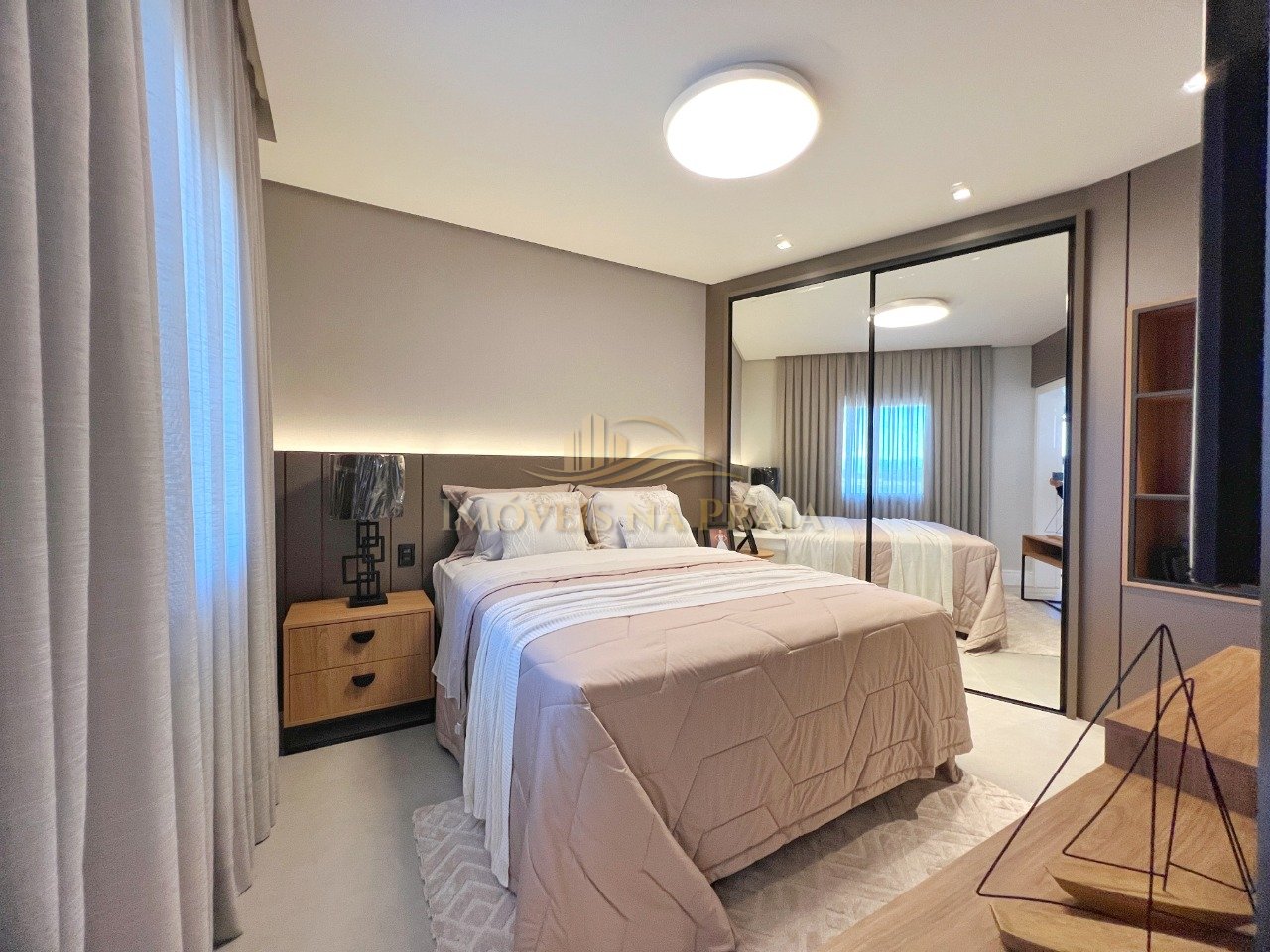 Foto 5 — Casa em Condomínio 6 Dormitório(s) Bairro Sense Xa