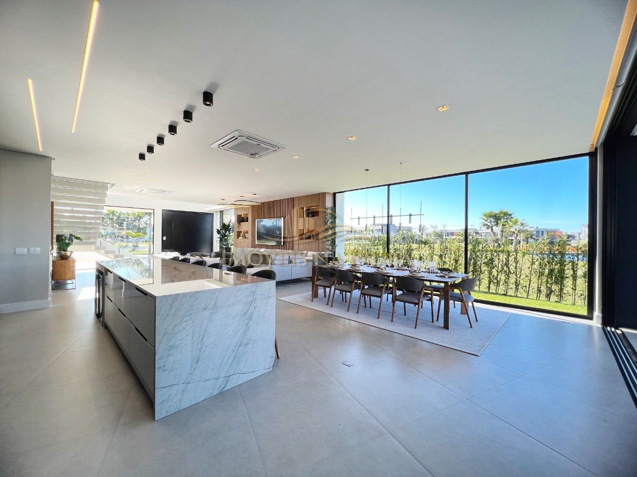 Foto 10 — Casa em Condomínio 6 Dormitório(s) Bairro Sense Xa