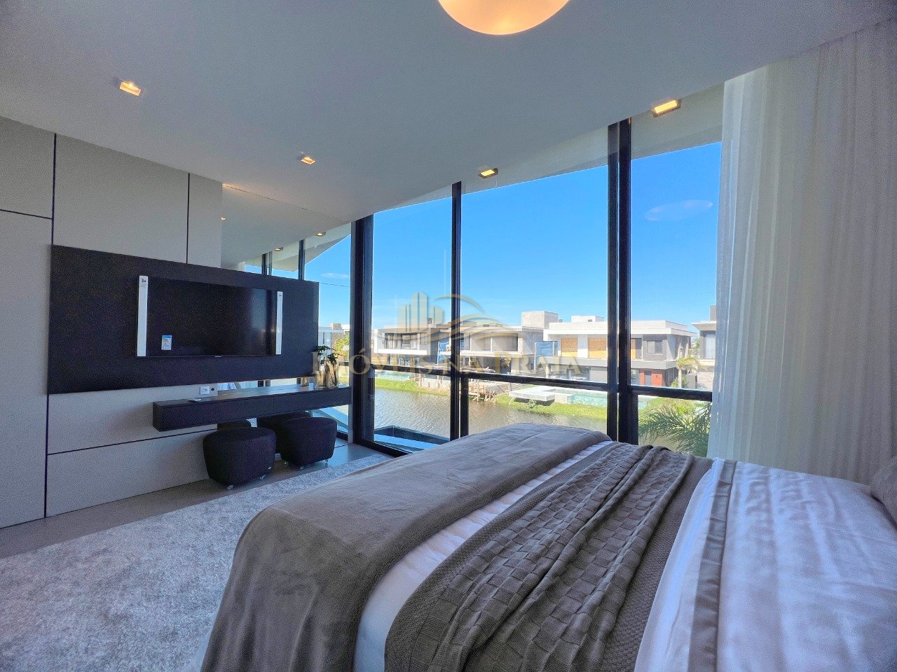 Foto 32 — Casa em Condomínio 6 Dormitório(s) Bairro Sense Xa