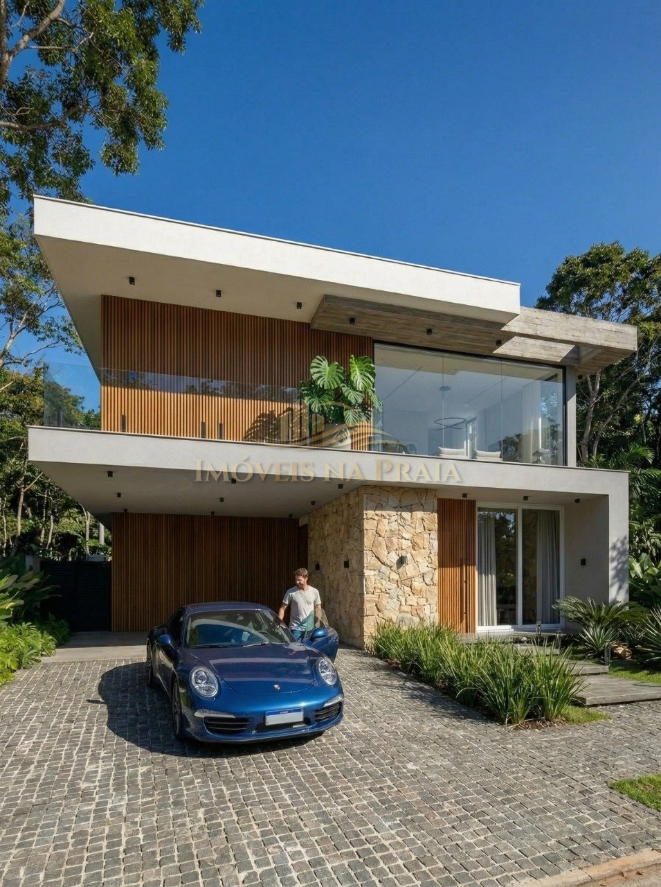 Casa em Condomínio no Los Cobos.