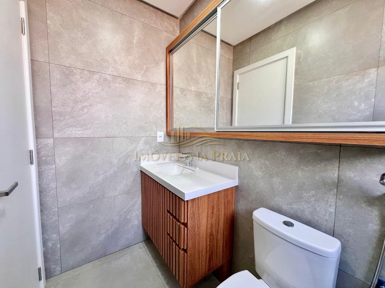 Foto 13 — Casa em Condomínio 4 Dormitório(s) Bairro Riviera