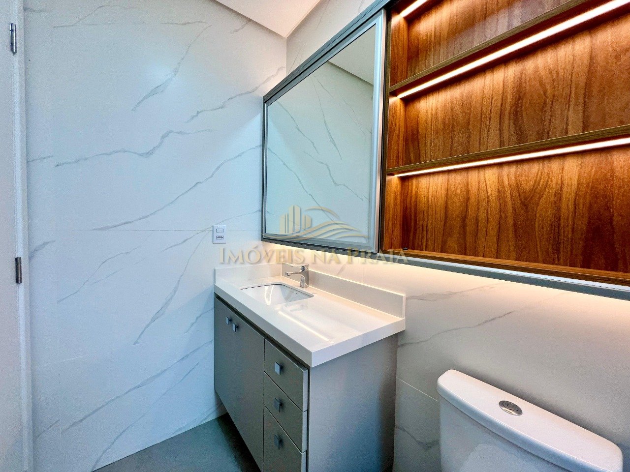 Foto 18 — Casa em Condomínio 4 Dormitório(s) Bairro Riviera