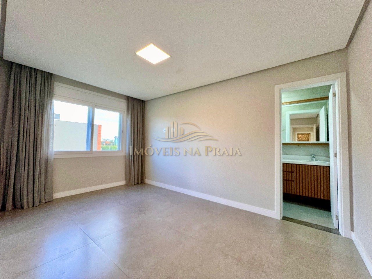 Foto 9 — Casa em Condomínio 4 Dormitório(s) Bairro Riviera