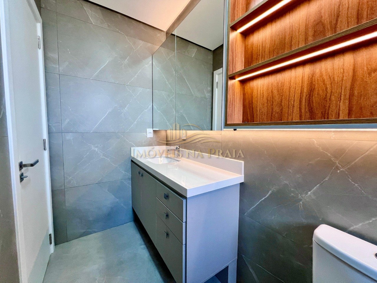 Foto 16 — Casa em Condomínio 4 Dormitório(s) Bairro Riviera