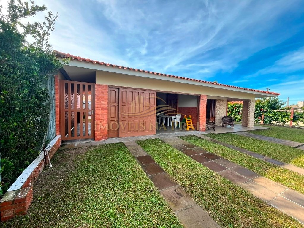 Casa no Centro com 3 dormitórios.
