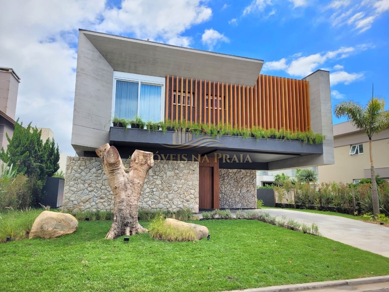 Casa em Condomínio 5 dormitórios no bairro Playa Vista