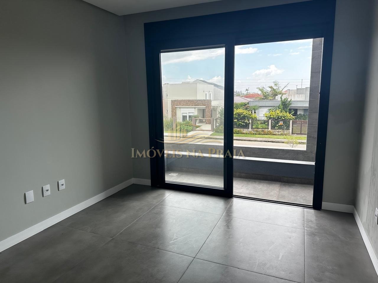 Foto 5 — Casa 4 Dormitório(s) Bairro Rainha do Mar