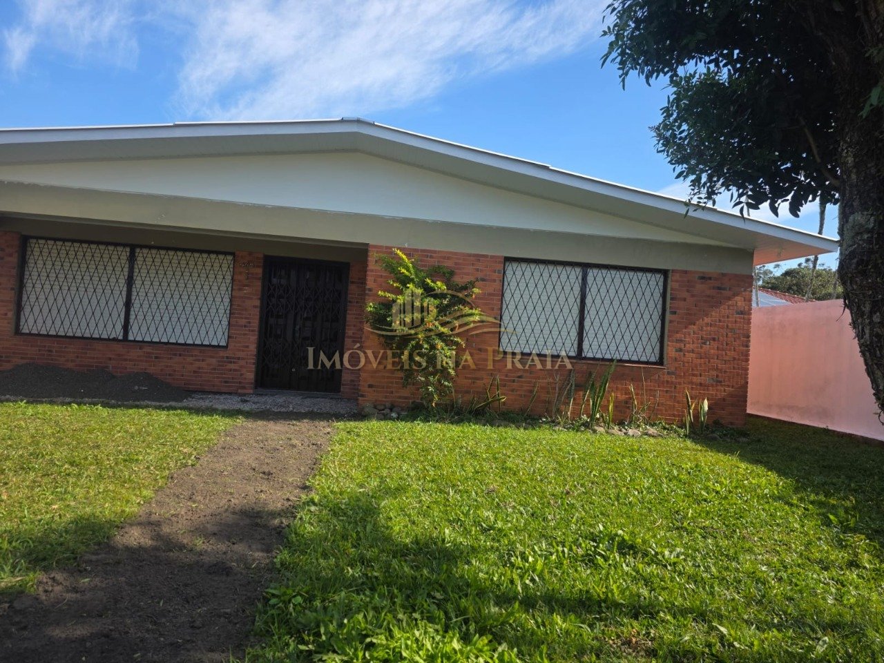 Foto 2 — Casa á venda em Atlântida !