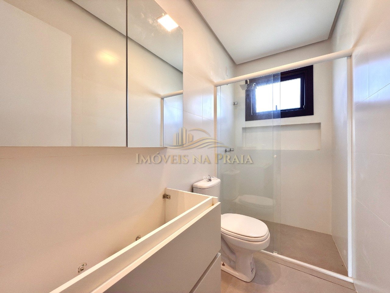 Foto 6 — Casa 4 Dormitório(s) Bairro Rainha do Mar