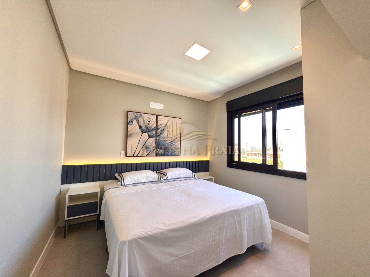 Foto 7 — Casa 4 Dormitório(s) Bairro Rainha do Mar