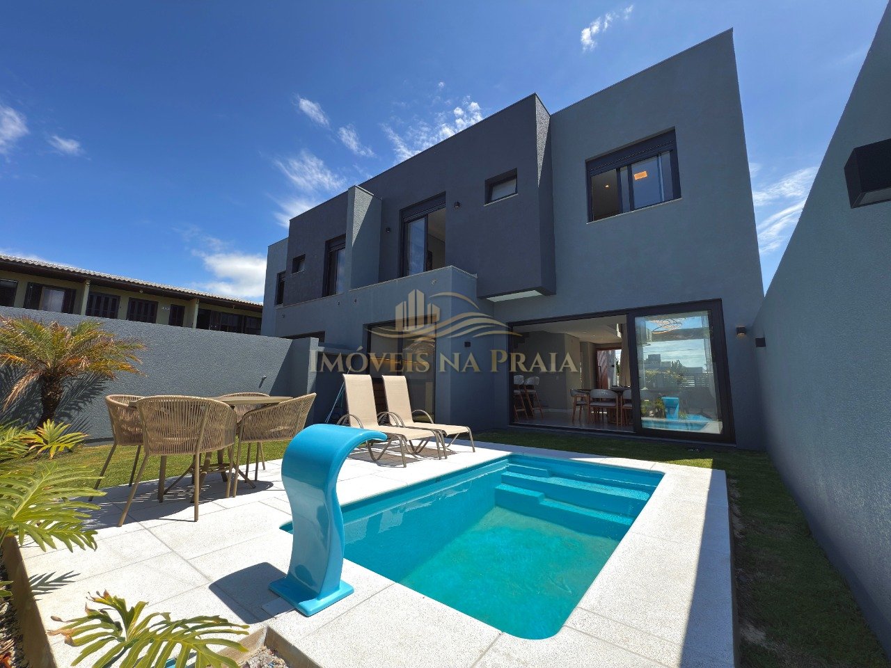 Foto 36 — Casa 4 Dormitório(s) Bairro Rainha do Mar