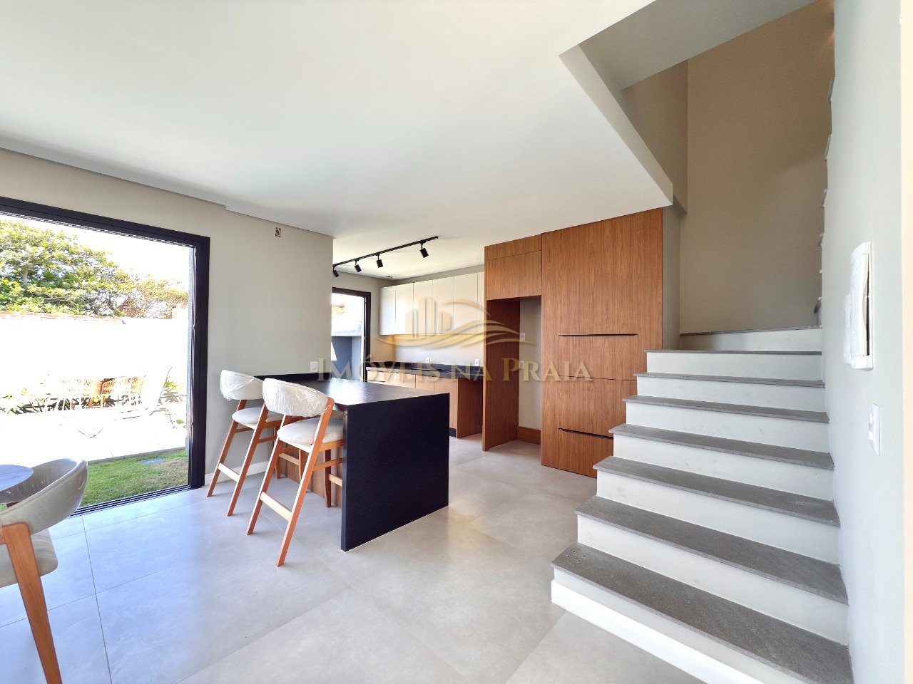 Foto 21 — Casa 4 Dormitório(s) Bairro Rainha do Mar