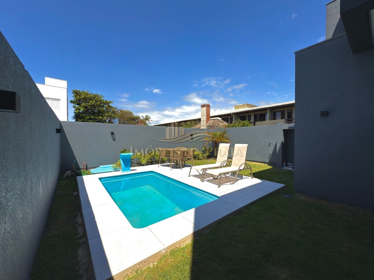 Foto 35 — Casa 4 Dormitório(s) Bairro Rainha do Mar