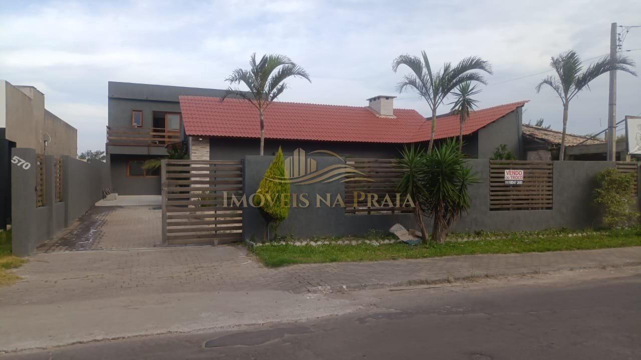Casa á venda na Paraguassú em Xangri-lá.