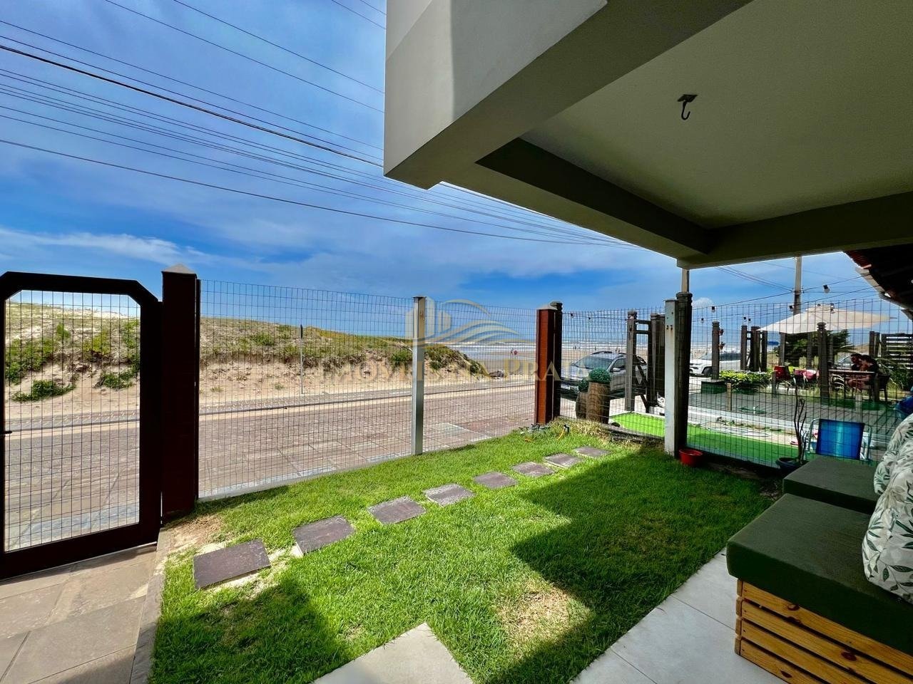 Duplex à venda em Xangri-Lá.