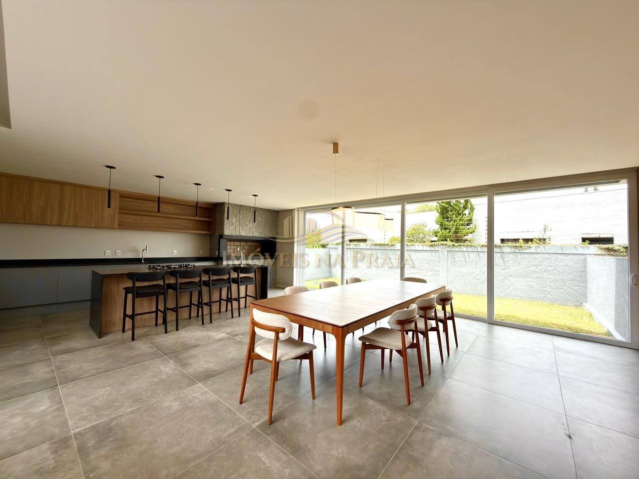 Foto 7 — Casa em Condomínio 4 Dormitório(s) Bairro Sunset