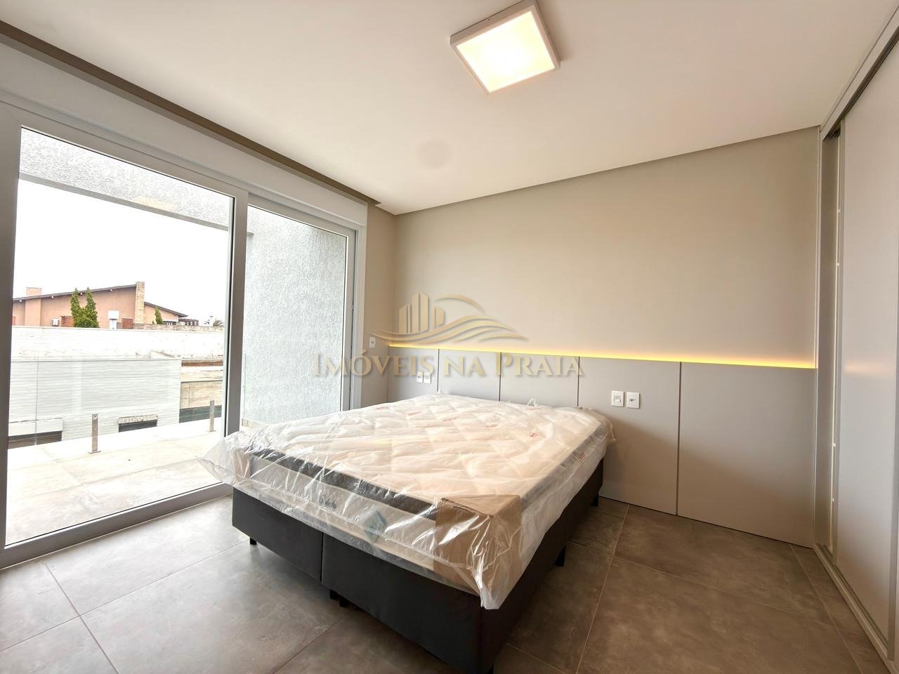 Foto 18 — Casa em Condomínio 4 Dormitório(s) Bairro Sunset