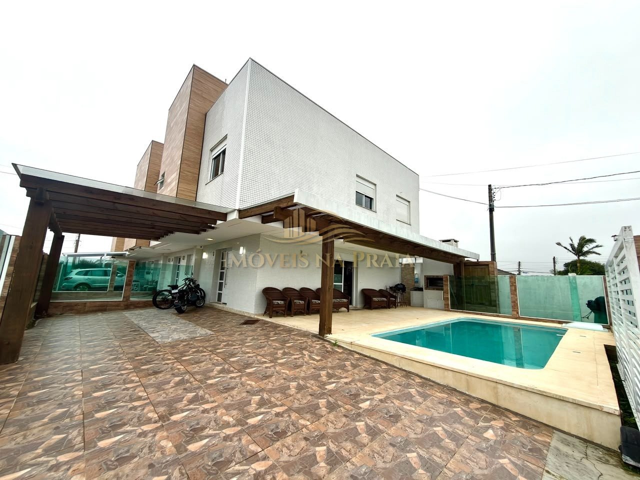 Foto 5 — Duplex á venda no centro de Xangri-lá.