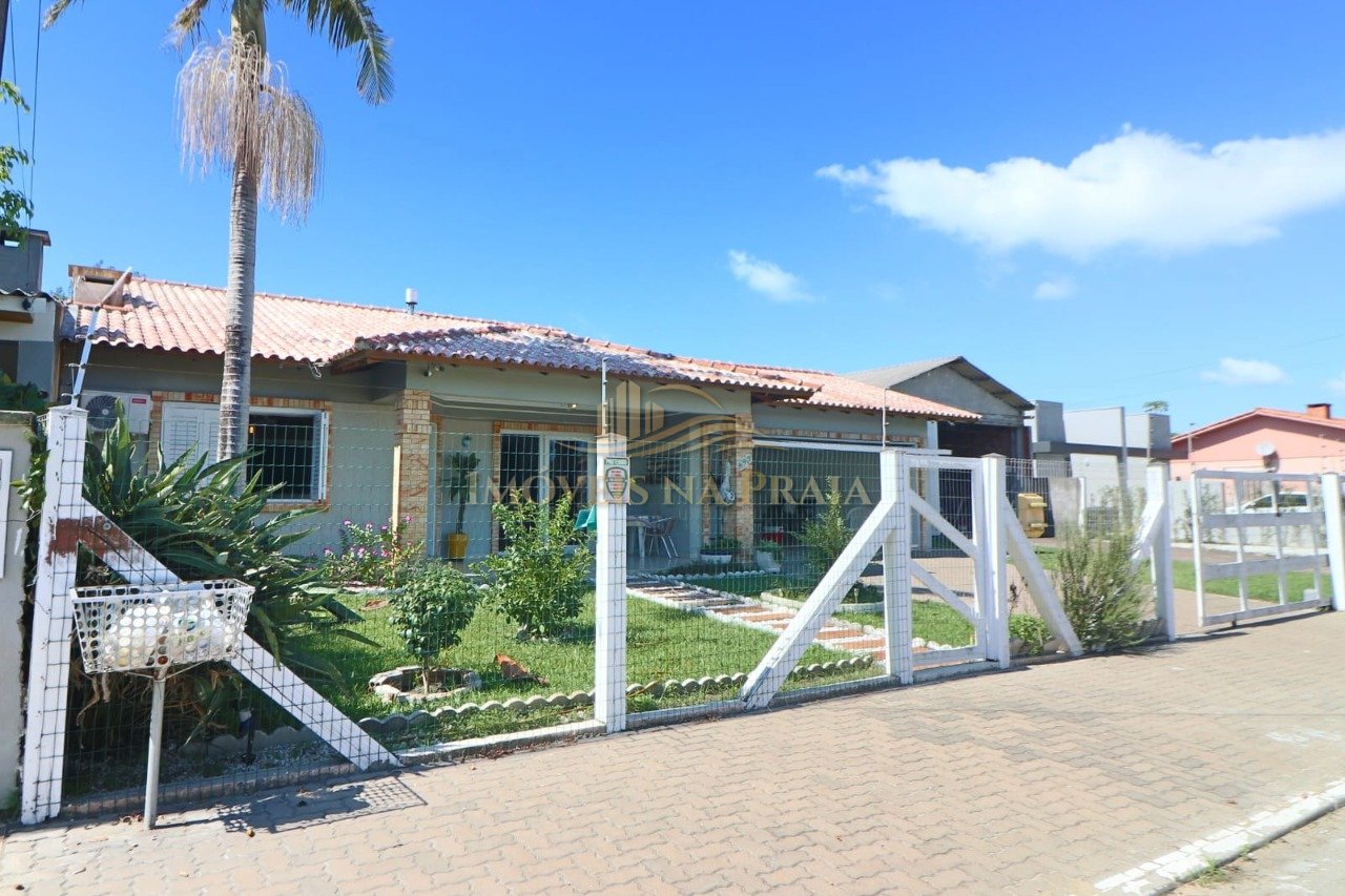 Foto 4 — Casa 3 Dormitório(s) Bairro Rainha do Mar