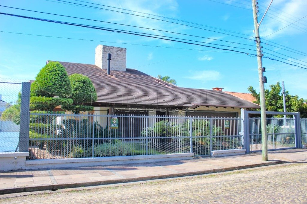 Foto 2 — Casa 5 Dormitório(s) Bairro Atlântida