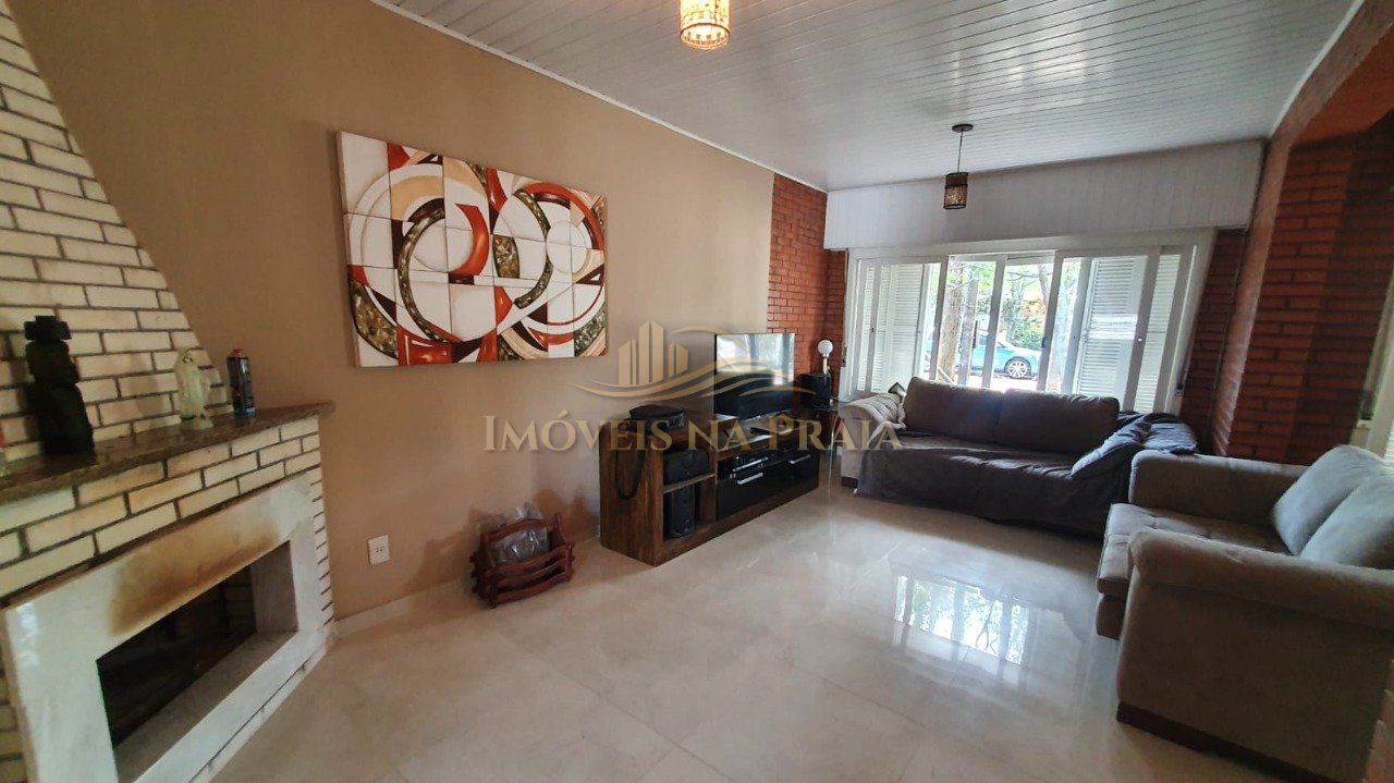 Foto 8 — Casa com 4 dormitórios em Atlântida.