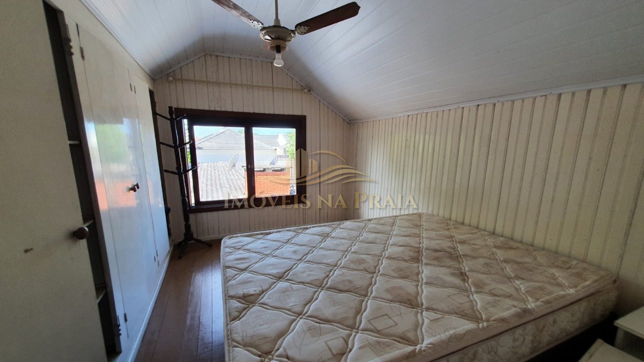 Foto 2 — Casa com 4 dormitórios em Atlântida.