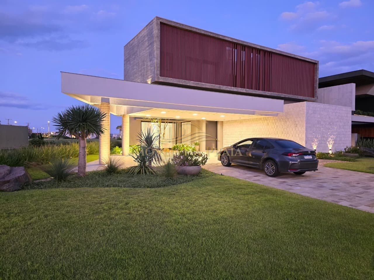 Foto 2 — Casa em Condomínio no Costa Serena.
