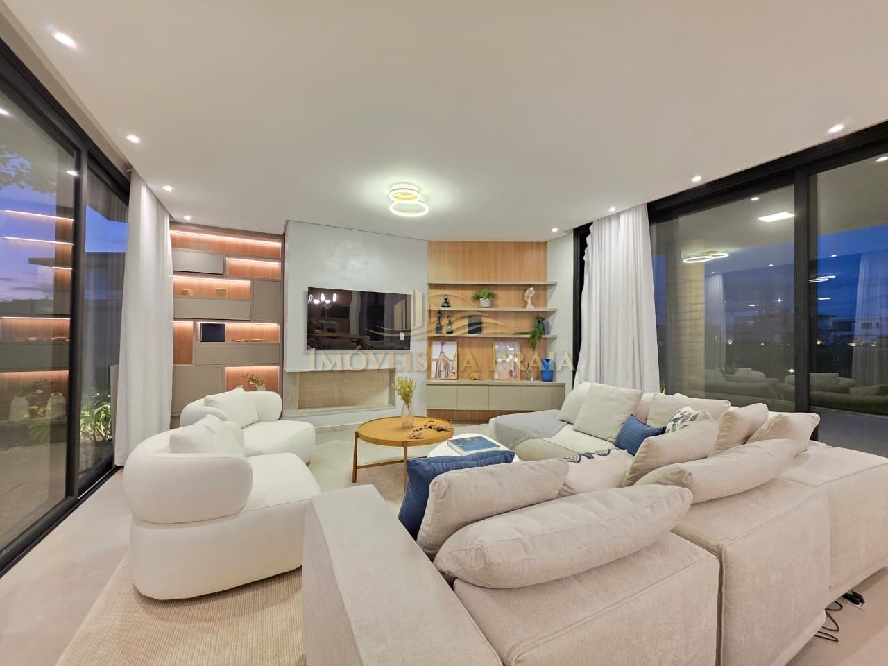 Foto 3 — Casa em Condomínio no Costa Serena.