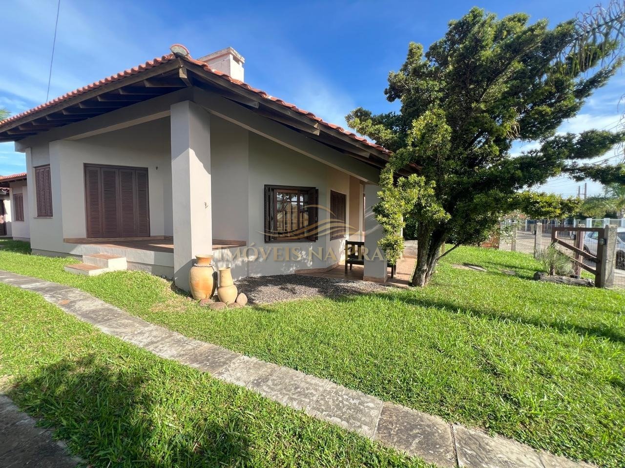 Foto 2 — Casa com 3 dormitórios em Atlântida.
