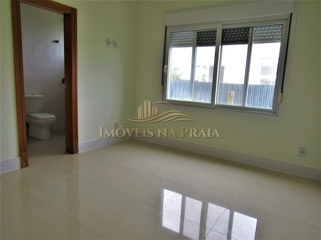 Foto 19 — Casa em Condomínio no Quintas do Lago.
