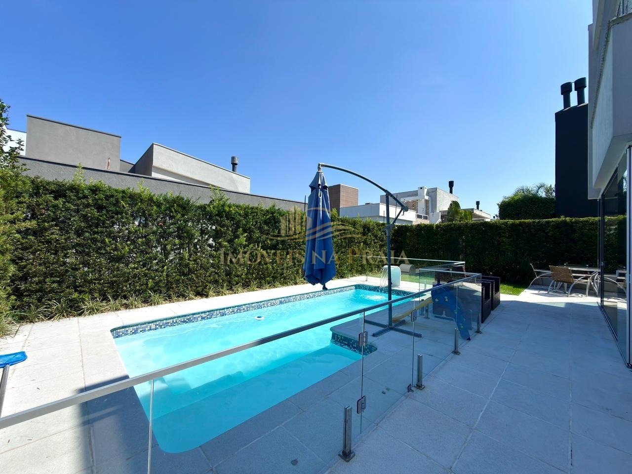 Foto 12 — Sobrado 3 suítes, frente Norte, perto clube.