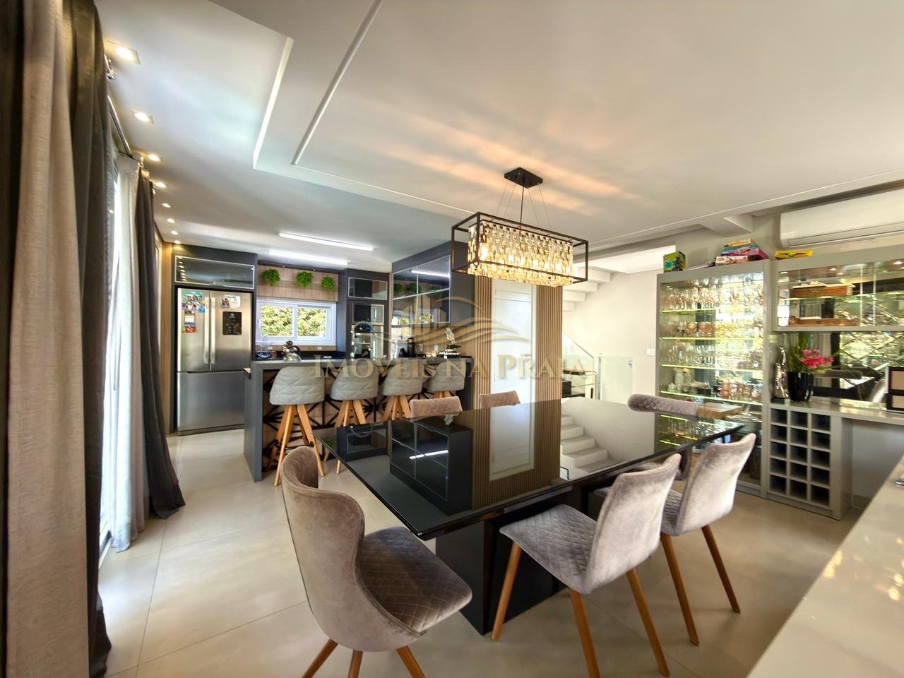 Foto 8 — Sobrado 3 suítes, frente Norte, perto clube.