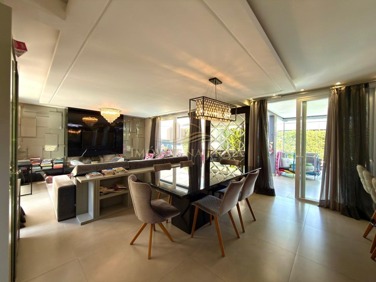 Foto 7 — Sobrado 3 suítes, frente Norte, perto clube.