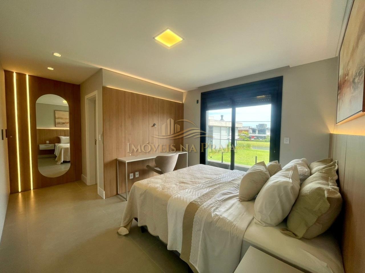 Foto 17 — Casa em Condomínio 4 Dormitório(s) Bairro Sunset