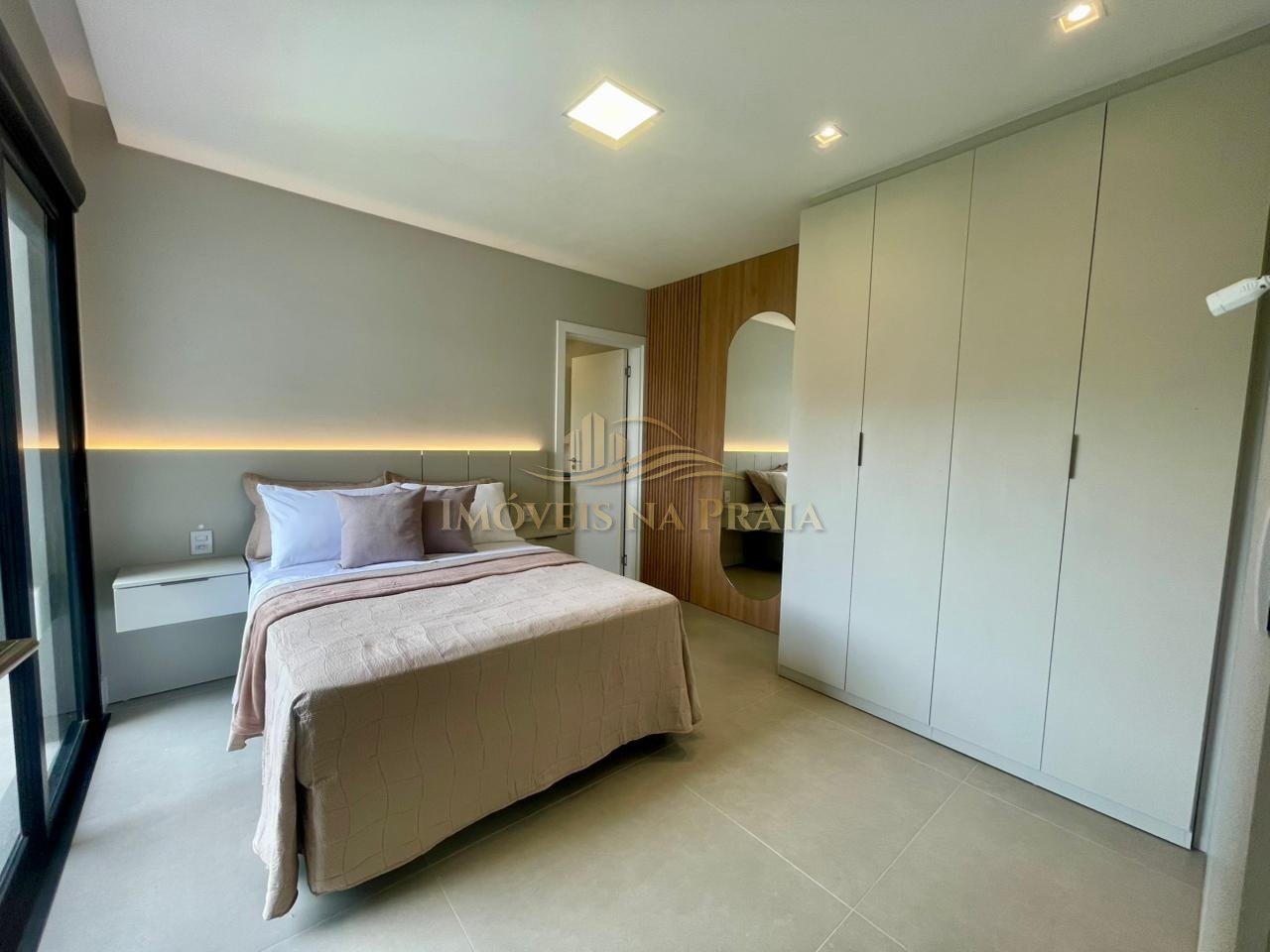 Foto 20 — Casa em Condomínio 4 Dormitório(s) Bairro Sunset