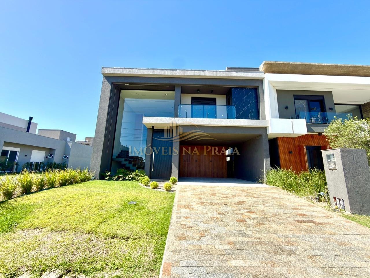 Casa em Condomínio 4 Dormitório(s) Bairro Sunset