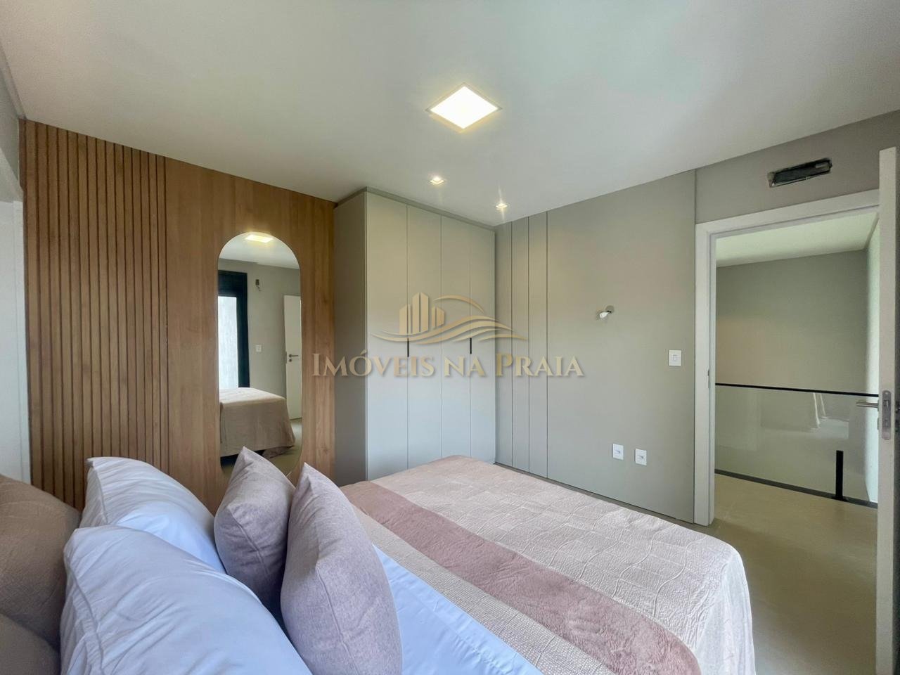 Foto 21 — Casa em Condomínio 4 Dormitório(s) Bairro Sunset