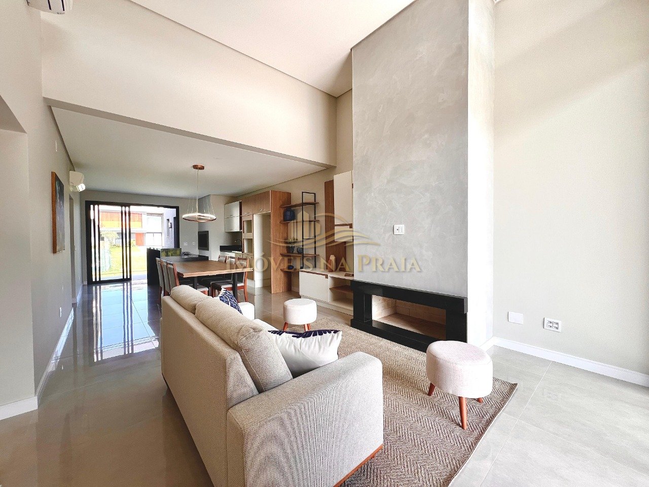 Foto 5 — Casa em Condomínio 4 Dormitório(s) Bairro Sunset