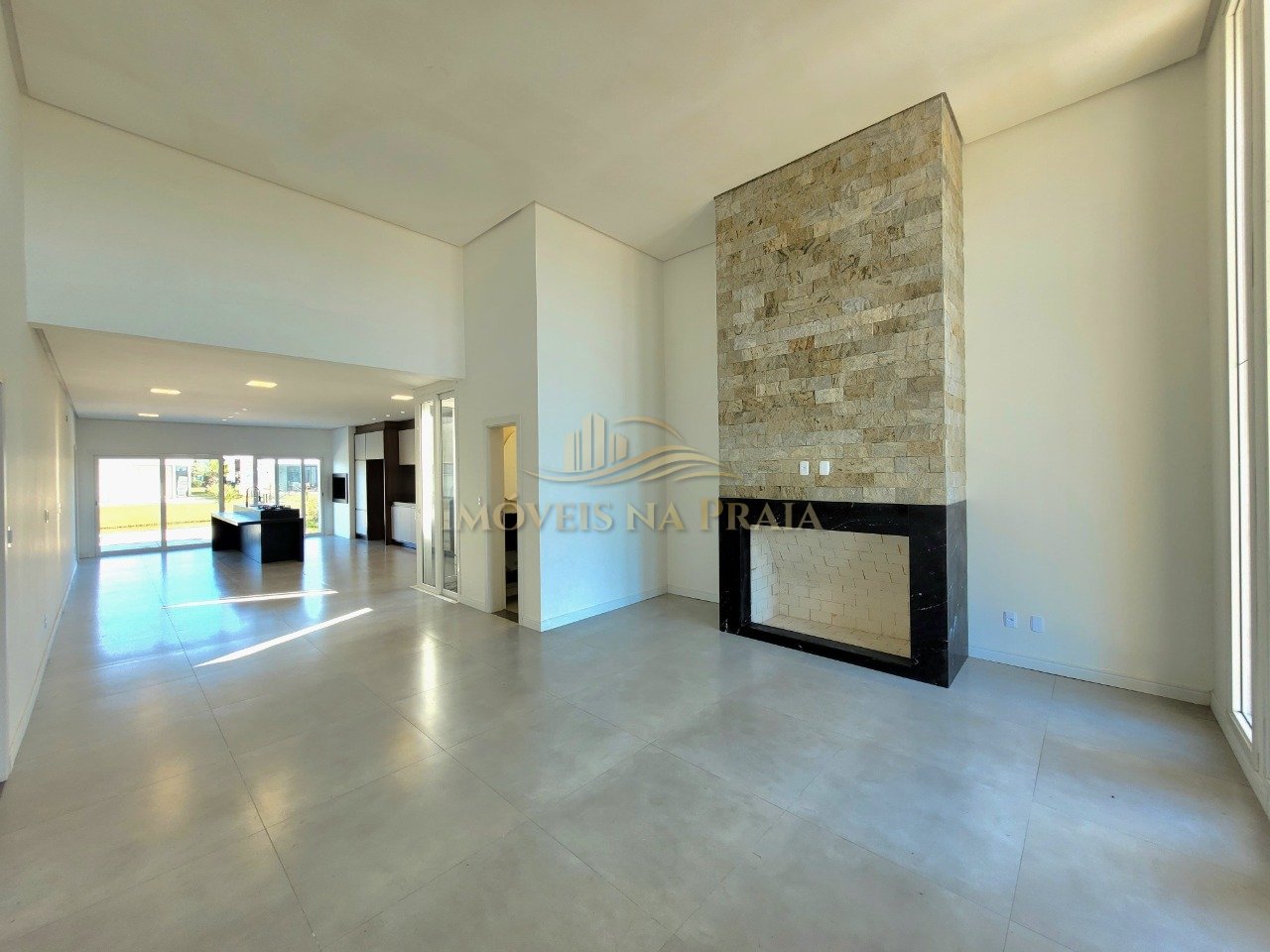 Foto 28 — Casa em Condomínio 4 Dormitório(s) Bairro Riviera