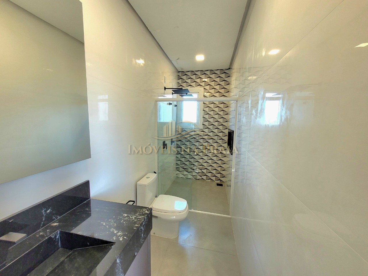 Foto 15 — Casa em Condomínio 4 Dormitório(s) Bairro Riviera