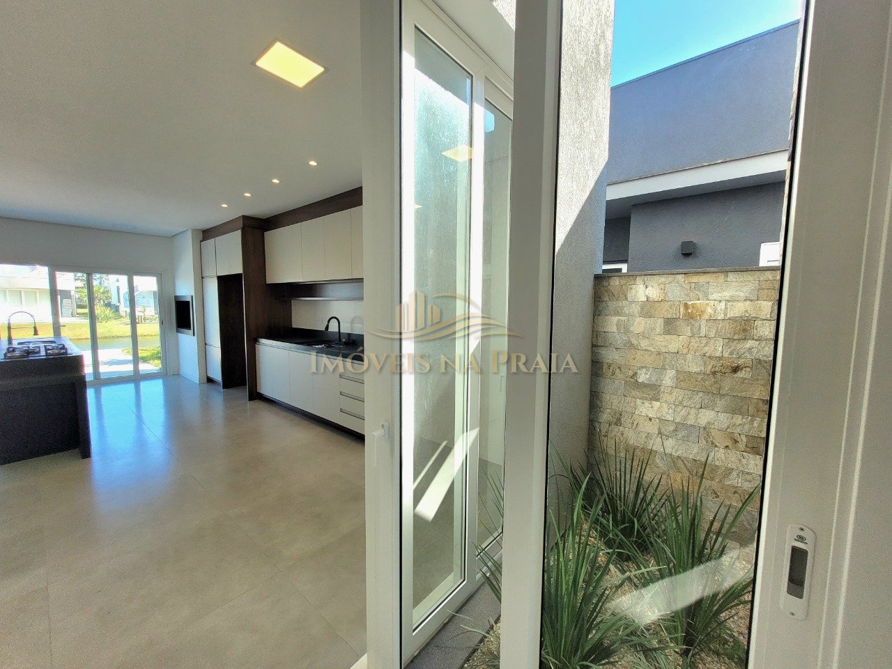 Foto 26 — Casa em Condomínio 4 Dormitório(s) Bairro Riviera