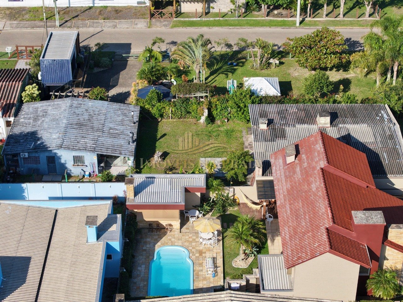 Foto 2 — Casa 4 dormitórios no bairro Centro