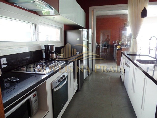 Foto 32 — Casa térrea 4 suítes, mobiliada, junto clube.